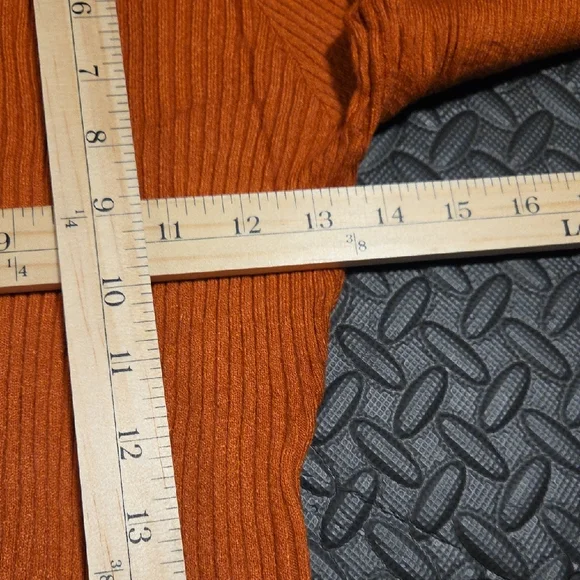 Orange Ribbed Crew Neck Sweater - Picture 5 of 6